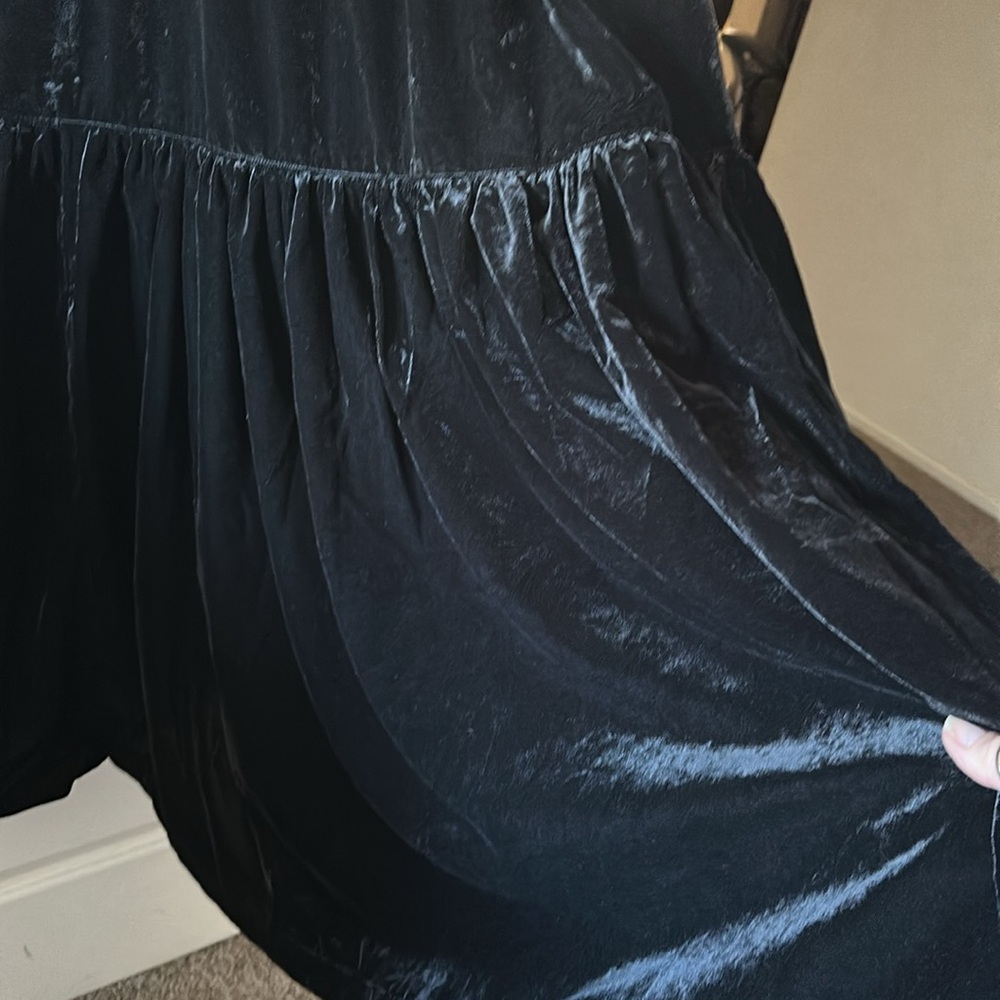 Velvet Overall/dress - Picture 7 of 10
